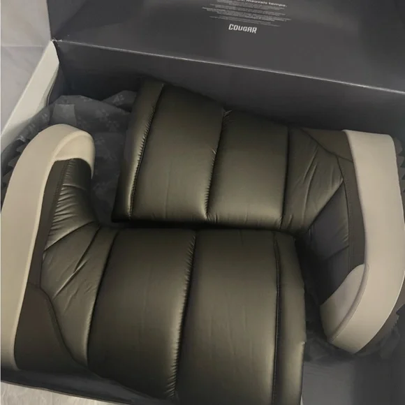 NWT Cougar Magneto Loden color snow boots~Size 8~Gorgeous boots! - Picture 13 of 16